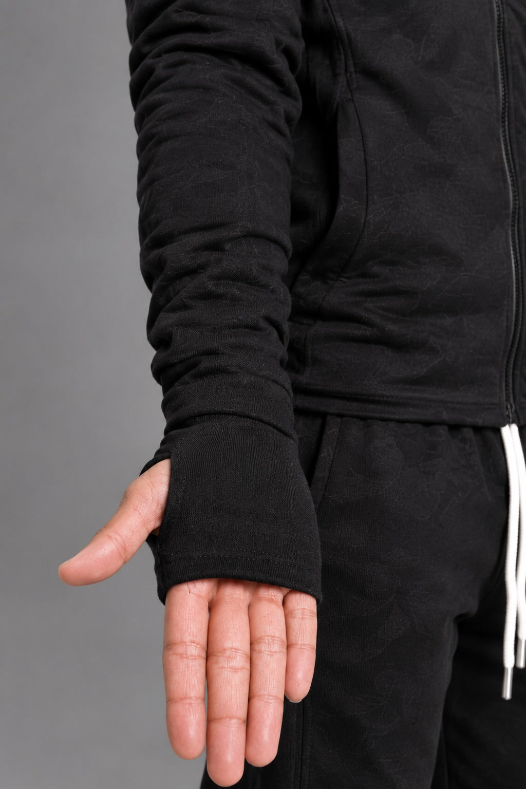 Essential Zip Tracksuit – Black